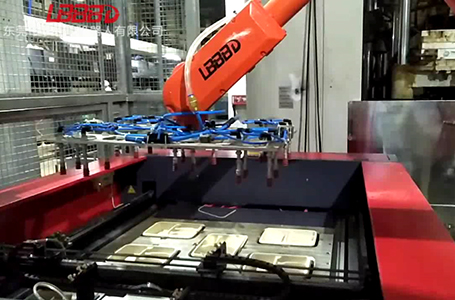 碼垛機器人手爪應(yīng)用及各優(yōu)點